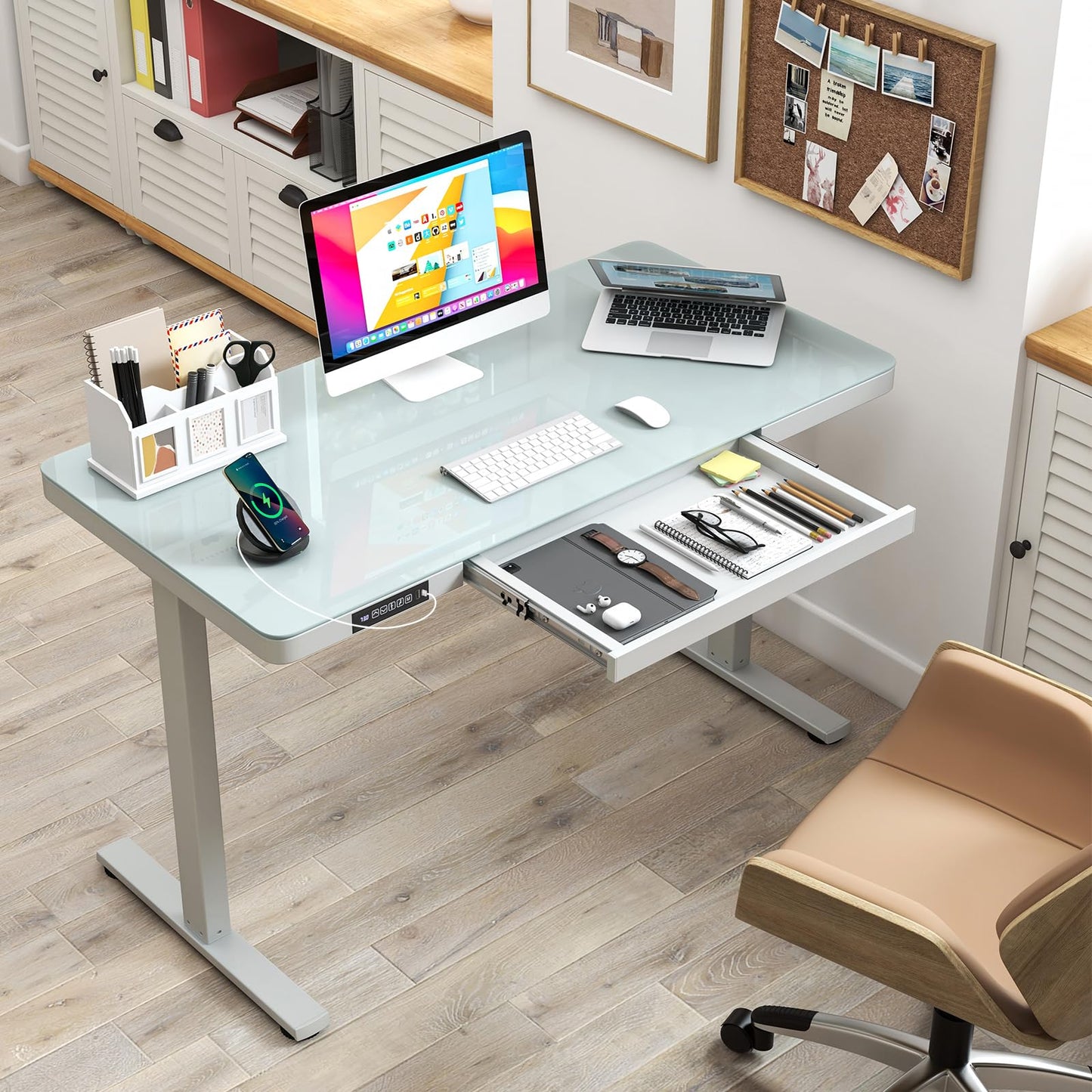 Bureau debout électrique Tangkula en verre avec tiroir, 122 x 61 cm, réglable en hauteur, avec plateau en verre trempé