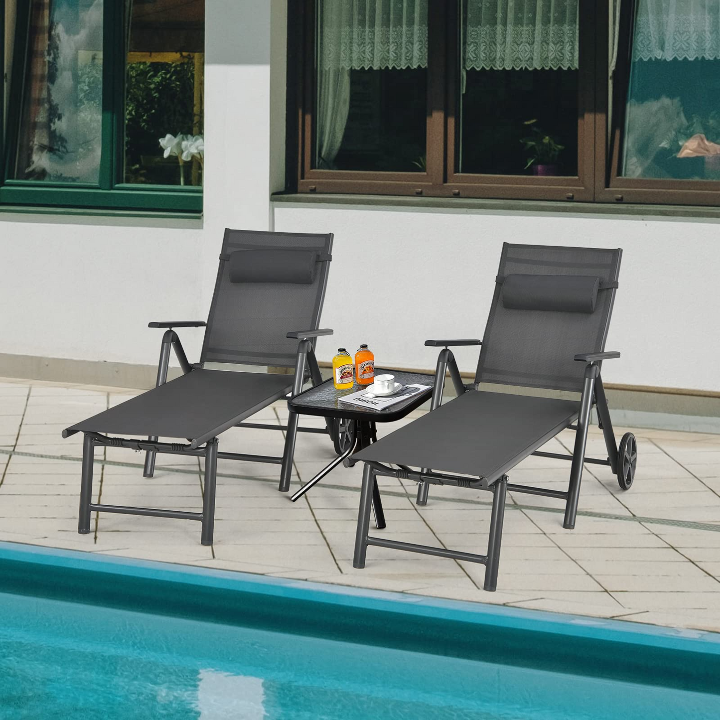 Chaise longue de patio Tangkula avec roulettes, Chaise longue de jardin pliante avec 7 positions de dossier réglables