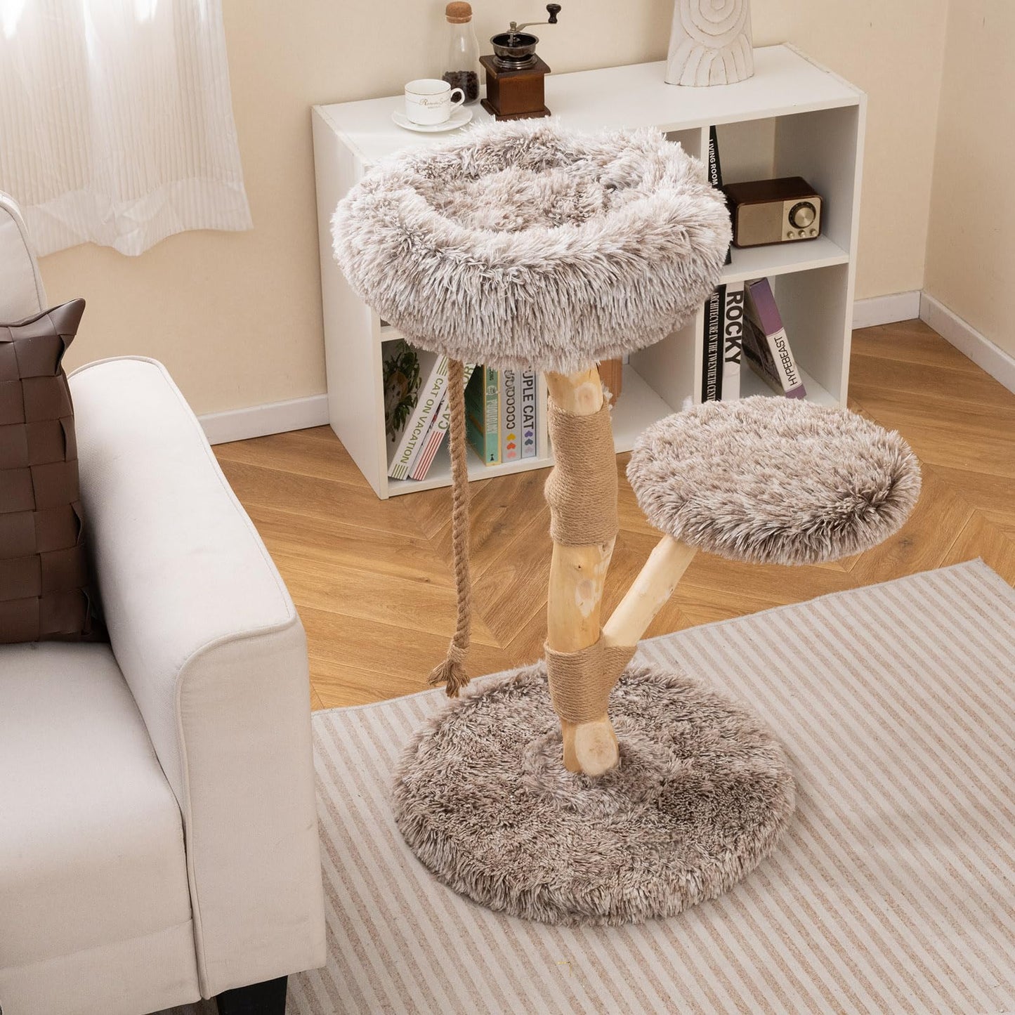 Arbre à chat moderne Tangkula avec poteau à griffer pour chatons d'intérieur