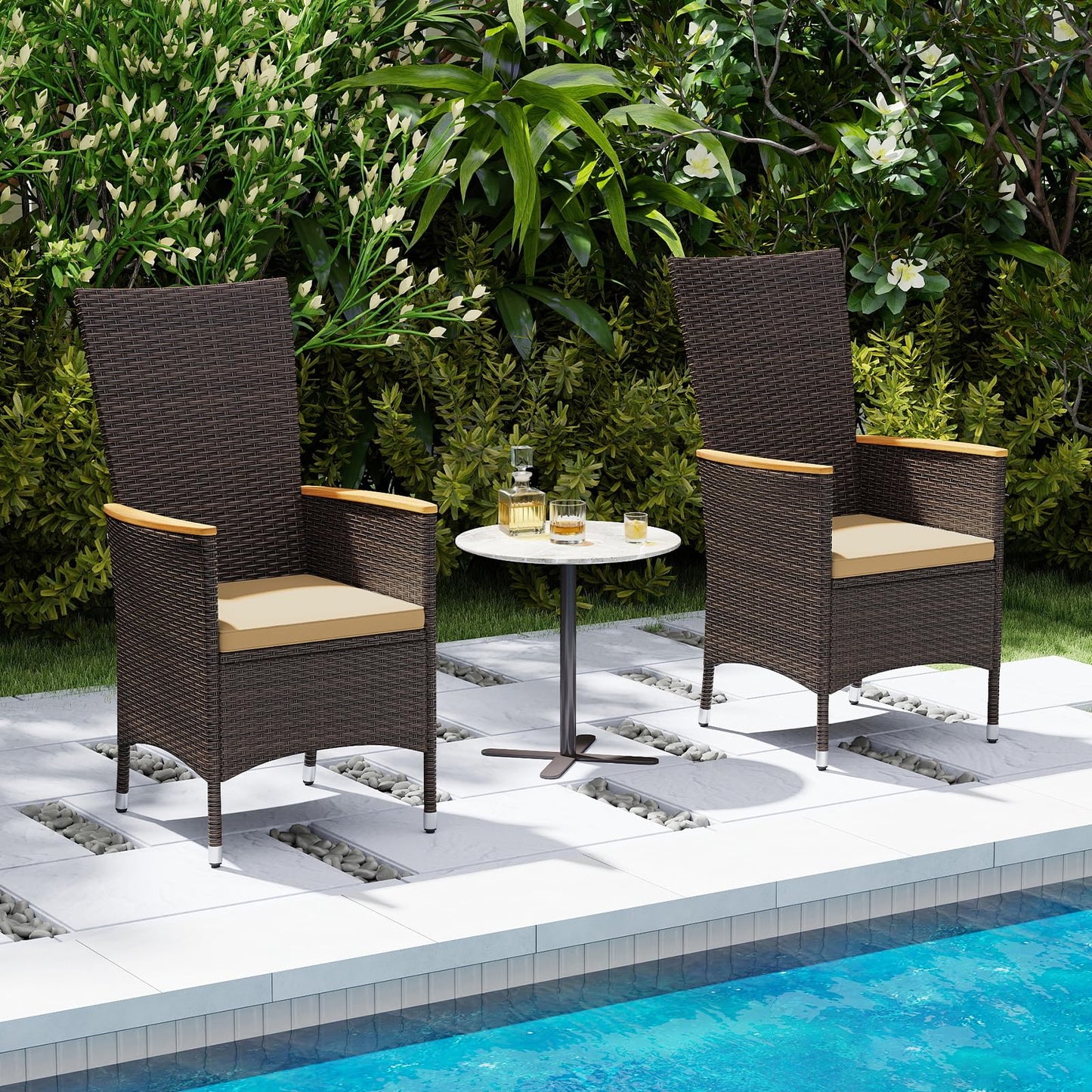 Chaises de salle à manger en rotin à dossier haut Tangkula pour patio, lot de 2 ou 4