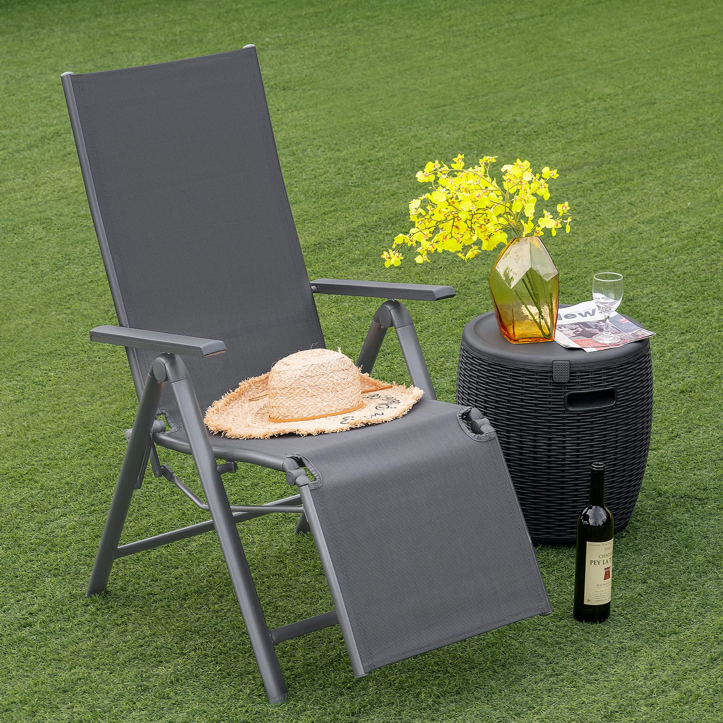 Chaise longue pliante d'extérieur Tangkula, fauteuil inclinable de patio avec 7 positions de dossier et de repose-pieds réglables