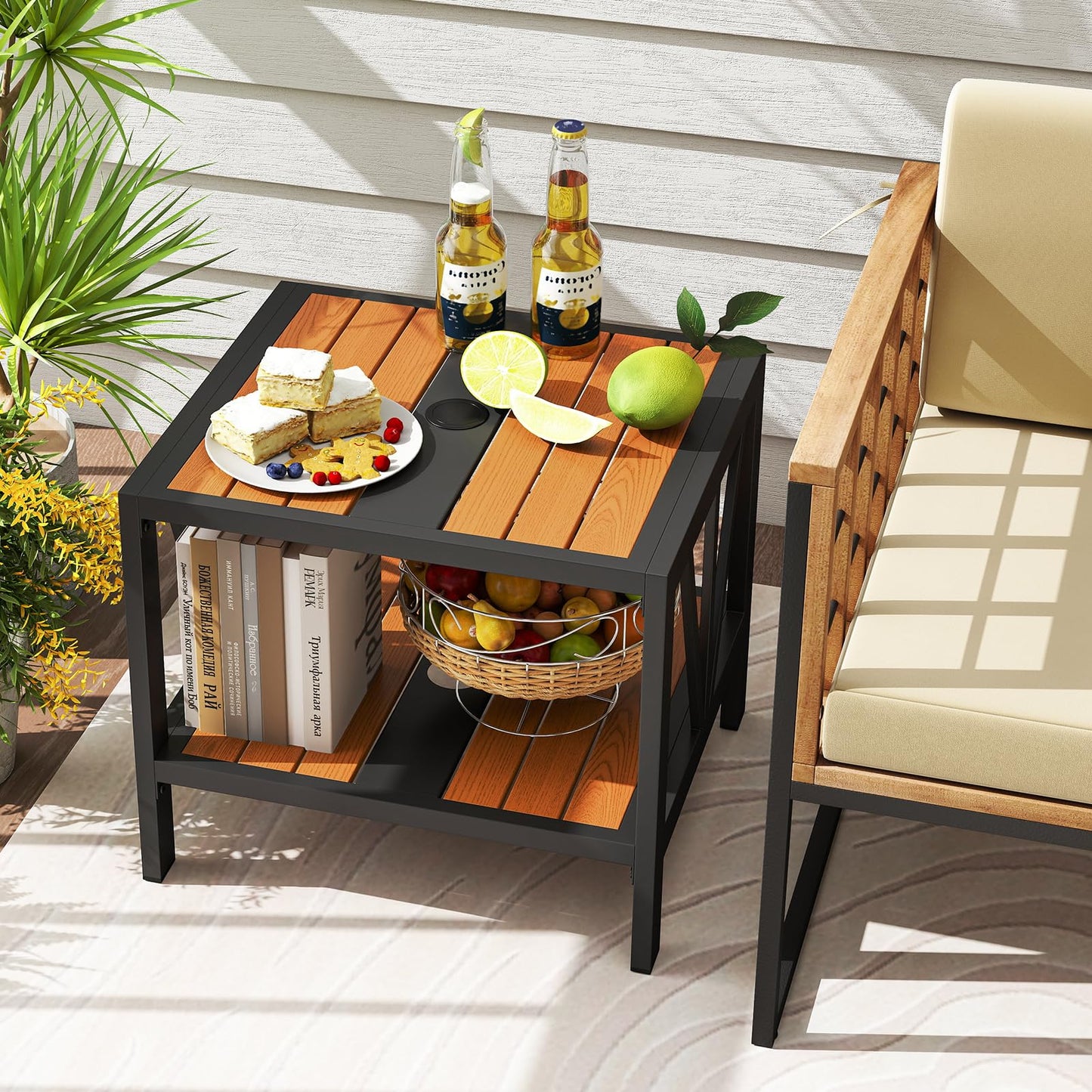 Table d'appoint d'extérieur Tangkula avec trou de parasol de 4 cm