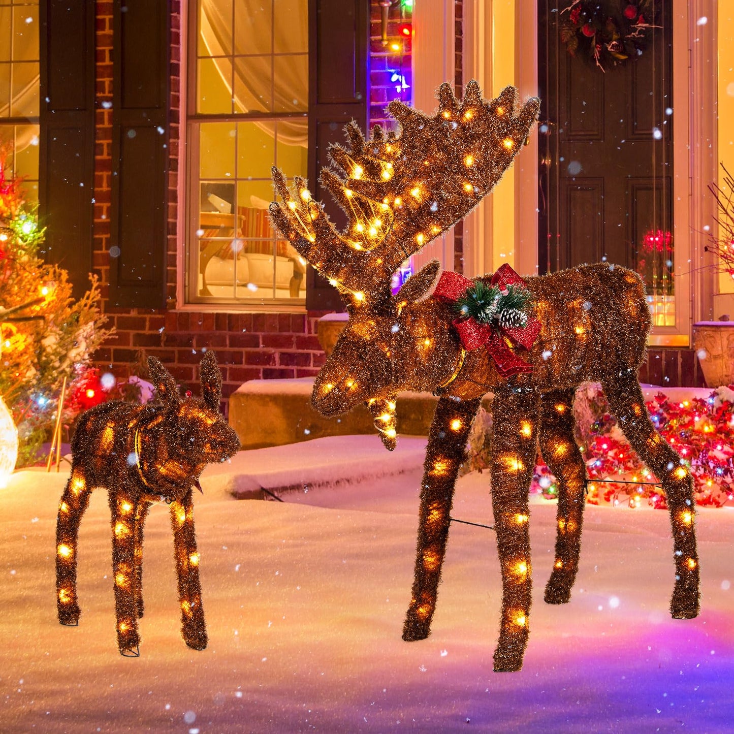 Tangkula 2-Piece Lighted Christmas Moose Family Set, Light-Up Reindeers with 170 Warm White LED Lights