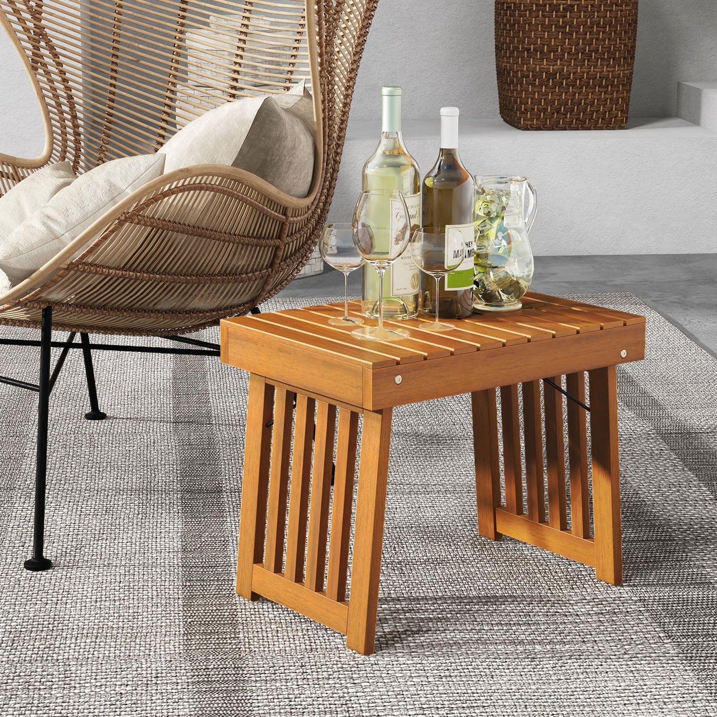 Tangkula Table d'appoint pliable pour patio, Table basse d'extérieur pliable en bois d'acacia avec plateau à lattes