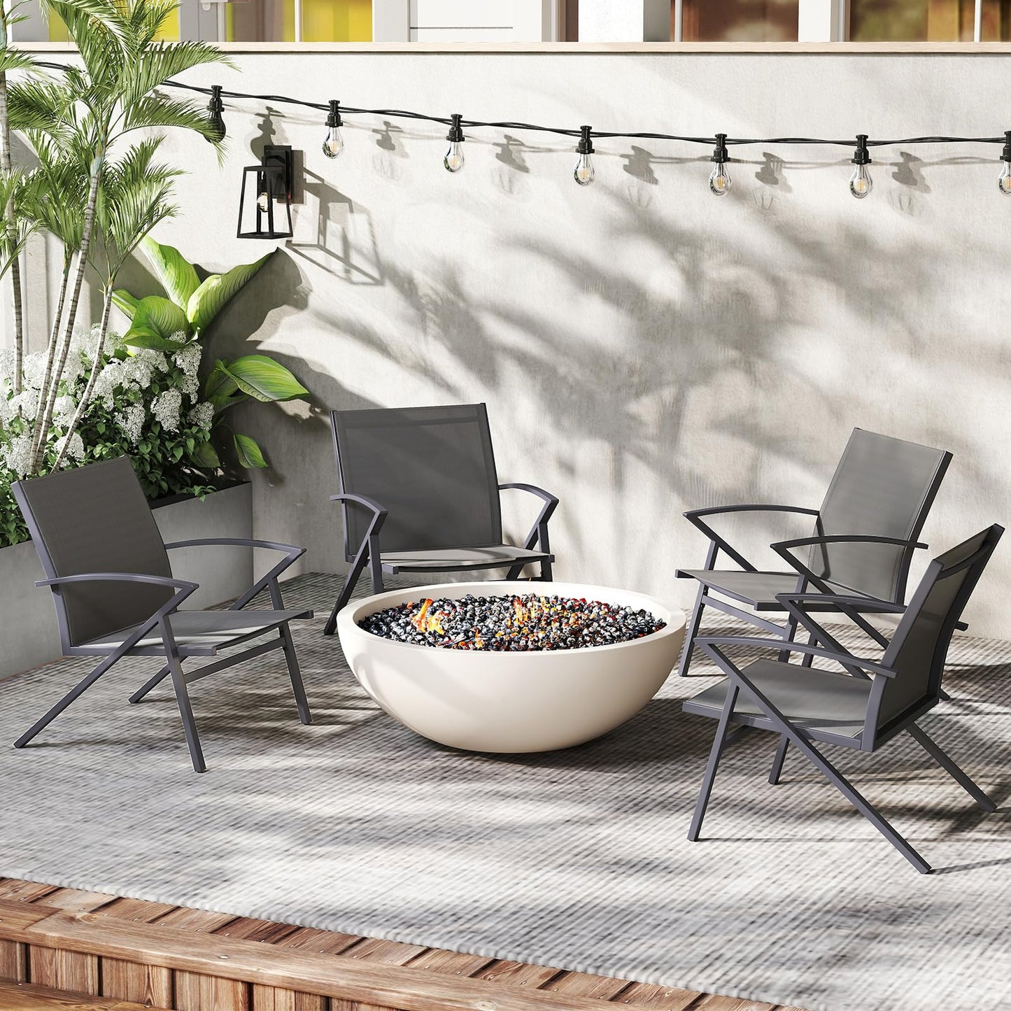 Tangkula Chaise de patio, lot de 2 ou 4, avec cadre en métal robuste