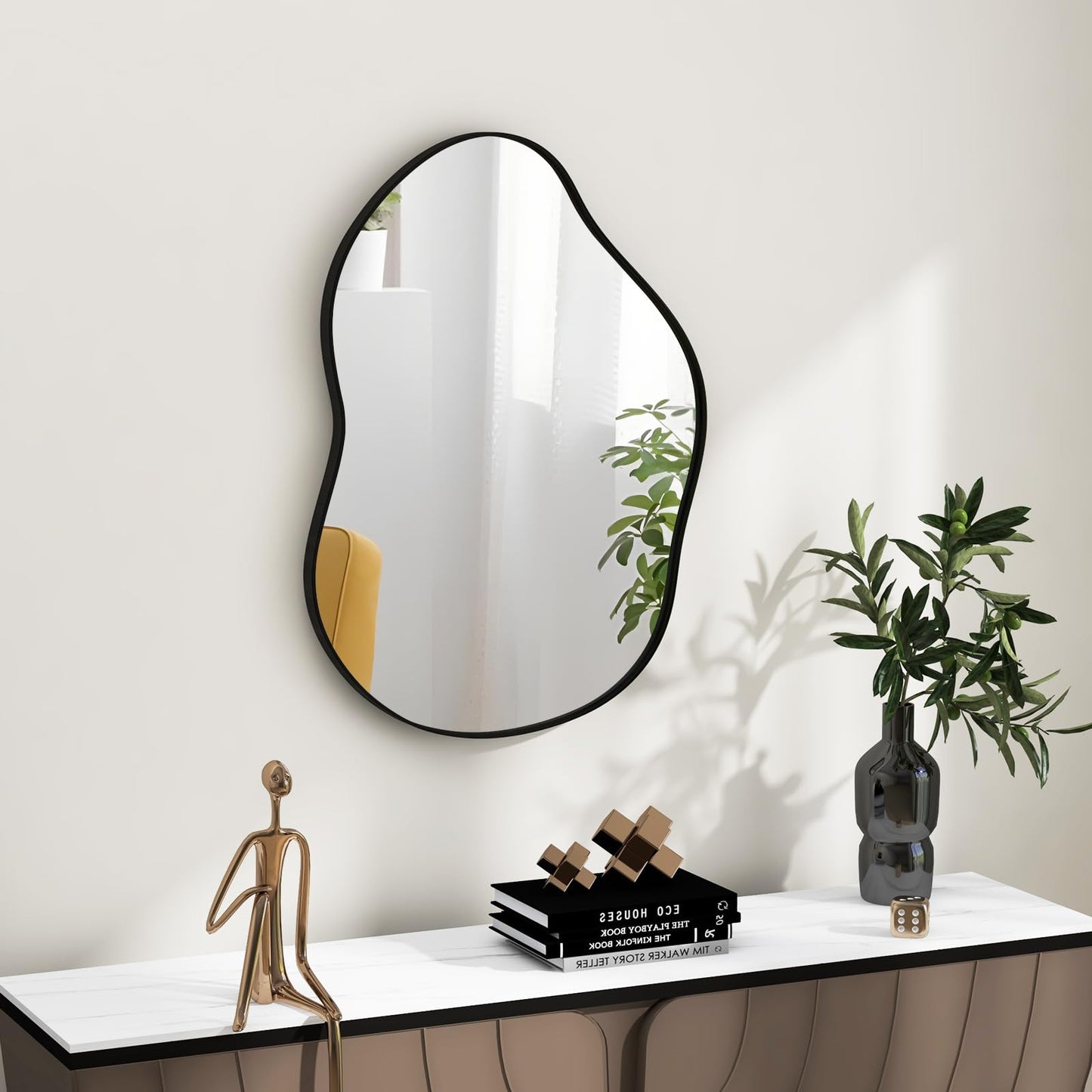 Miroir mural asymétrique Tangkula, grand miroir mural élégant de forme irrégulière avec panneau arrière de qualité supérieure